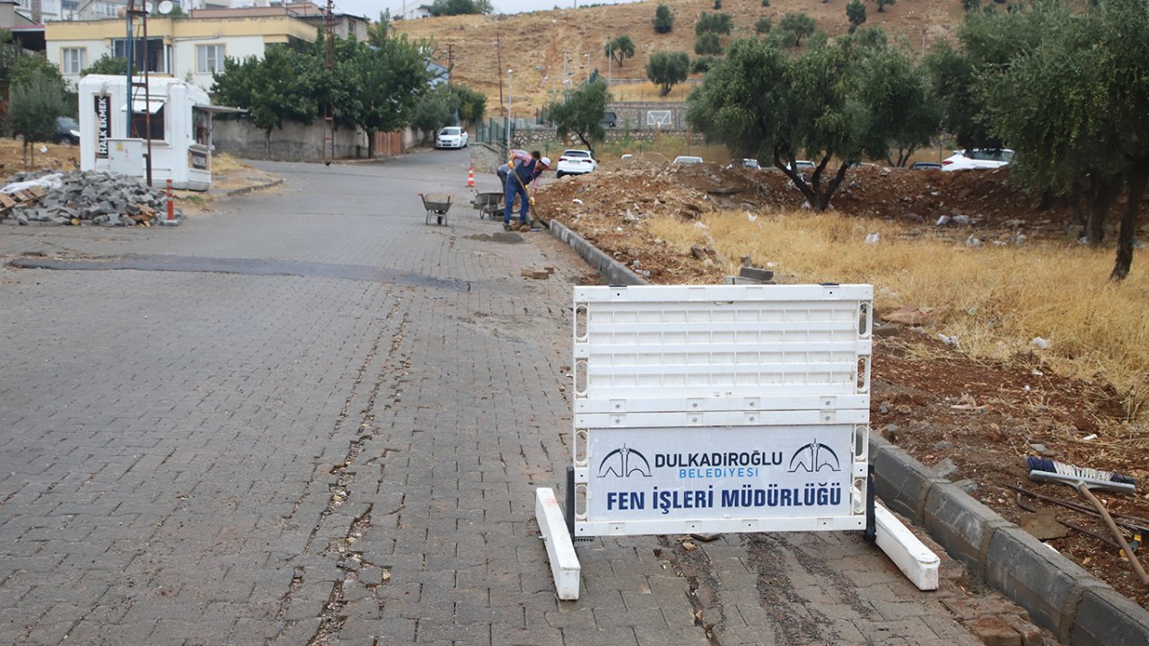 Dulkadiroğlu’ndan Ballıca’da Kilit Parke Çalışması
