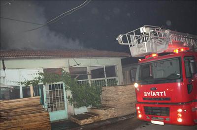 Keresteciler sitesinde yangın