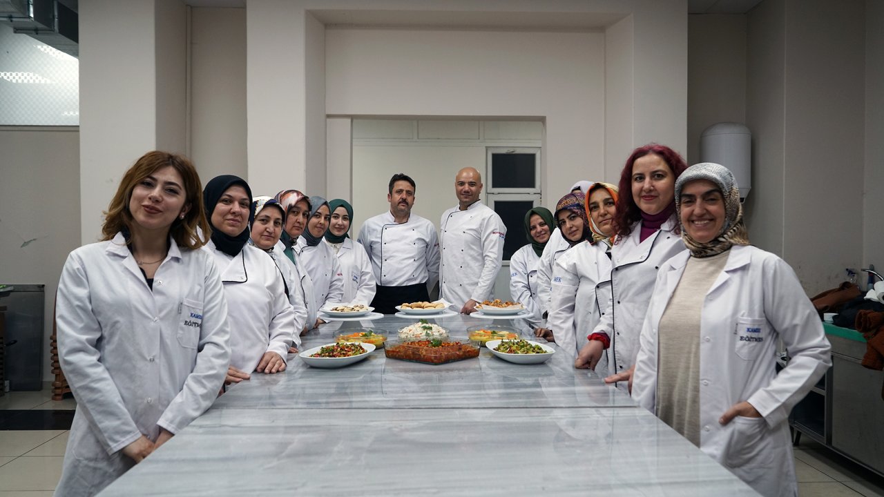KAMEK’te Yeni Aşçılar Yetişiyor!