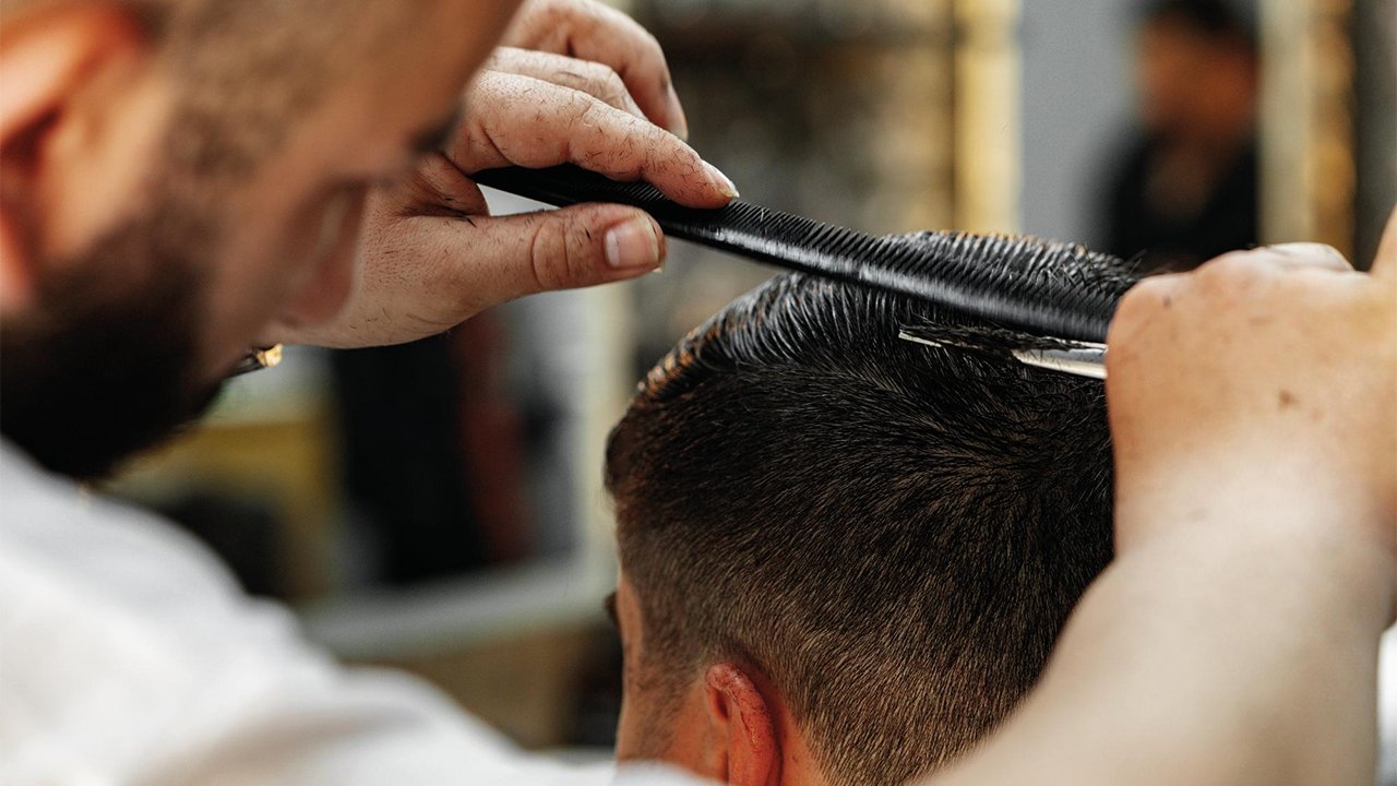 Elbistan’da Berber Ücretlerine Yeni Düzenleme: Zamlı Tarifeler Açıklandı