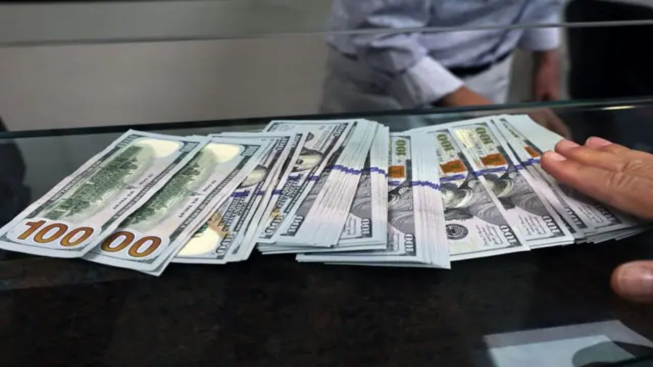 Sahte dolarlarla Kahramanmaraş’ta piyasanın içine edeceklerdi, polis yakaladı!