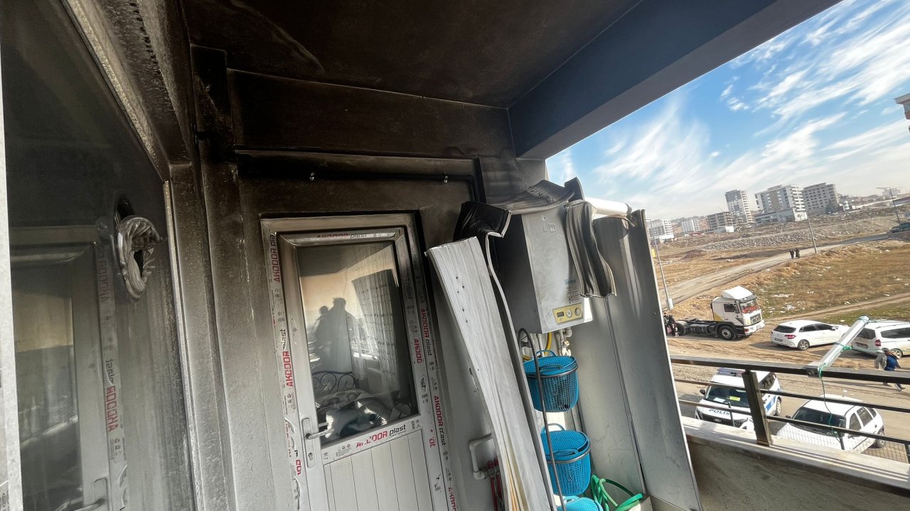 Kahramanmaraş’ta yangında itfaiye ekipleri 7 kişiyi kurtardı!