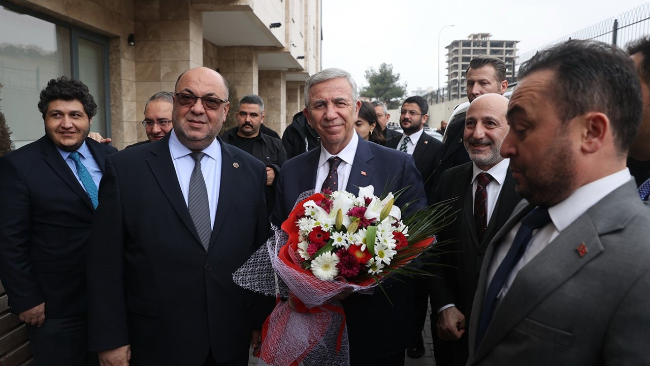 Mansur Yavaş Dulkadiroğlu Belediyesi'ni ziyaret etti!