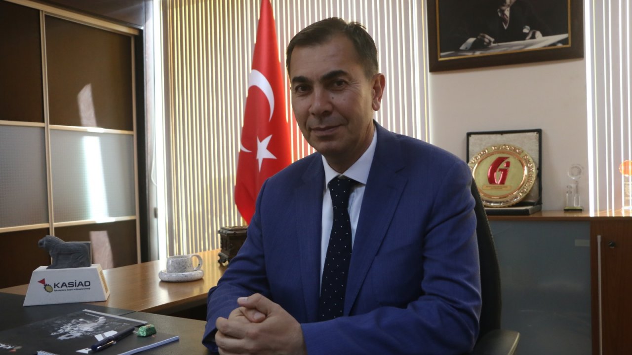 Sıddık Ciğer, "Deprem, sadece binaları yıkmadı, şehrin ekonomik dokusunu da paramparça etti”