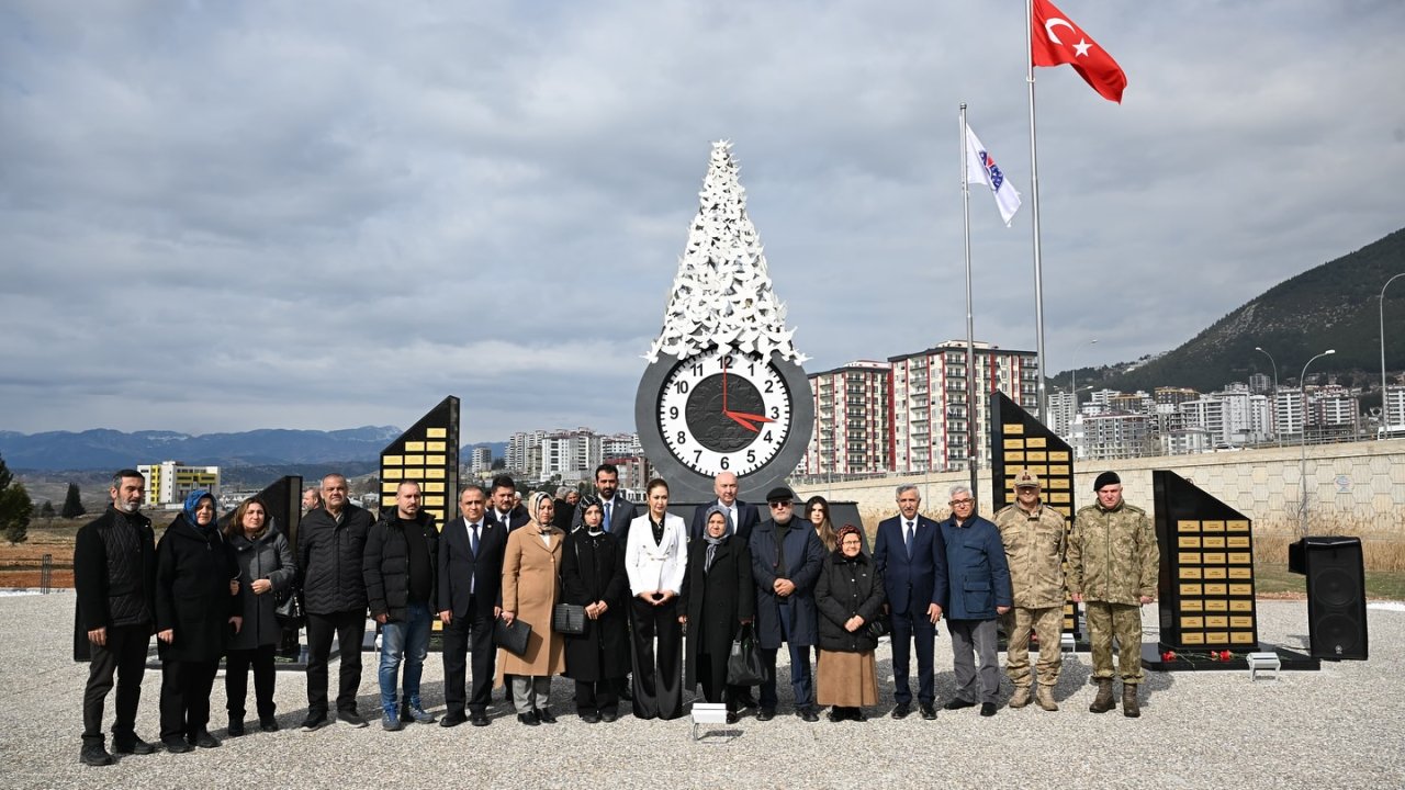 KSÜ’de Deprem Anıtı Açıldı: 6 Şubat Şehitleri Anıldı