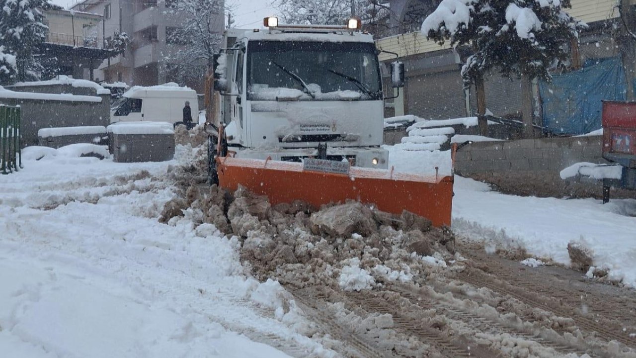 Kahramanmaraş’ta karla mücadele devam ediyor!