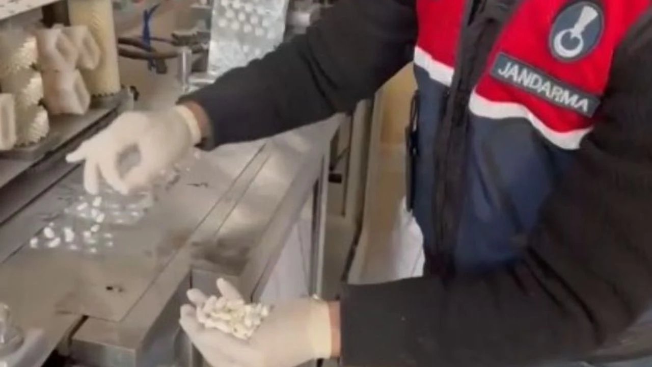 Sahte kanser ilacı imal eden çete çökertildi!