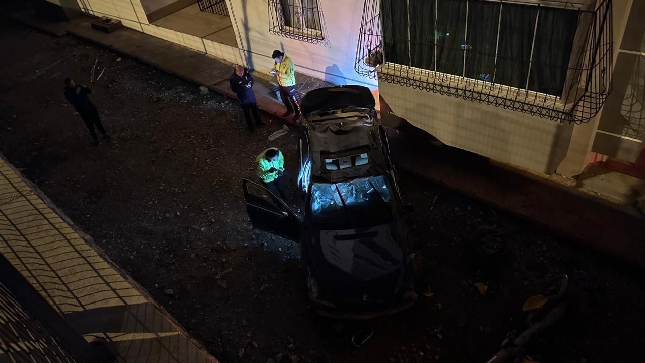 Kahramanmaraş’ta önüne çıkanı yıktı bahçeye uçtu!