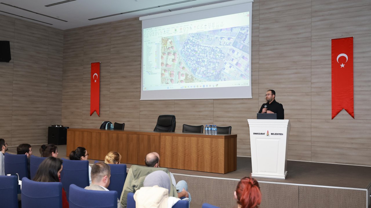 Onikişubat Belediyesi’nden ‘Afet Sonrası Kent Planlaması’na akademik katkı!