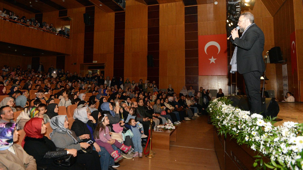 Kahramanmaraş’ta Mustafa Cihat konseri!