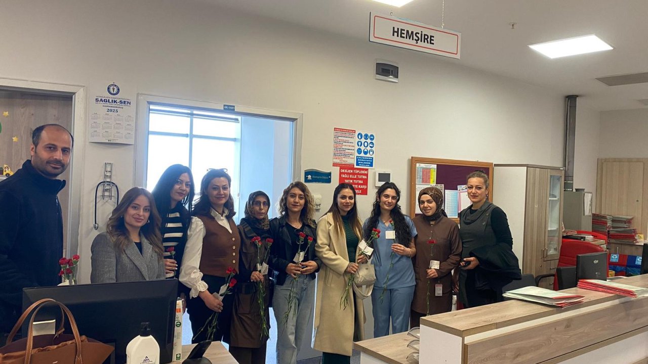 Elbistan Kent Konseyi 8 Mart Kadınlar Günü’nde Sağlık Çalışanlarını Unutmadı