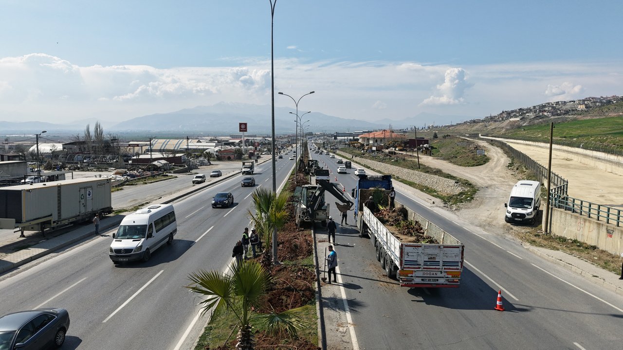 Kahramanmaraş’ta peyzaj seferberliği! 2 bin ağaç dikildi!