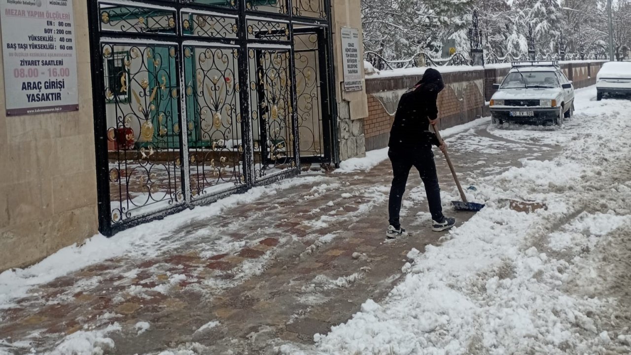 Kar Yağışı Sonrası Yaya ve Araç Güvenliği için Kahramanmaraş Büyükşehir sahada