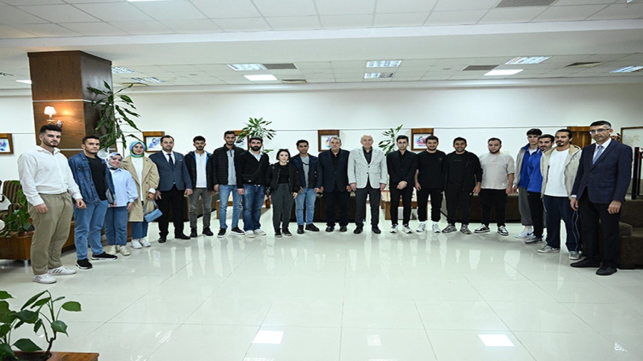 Rektör Yasım, İftar Programında Öğrencilerle Buluştu!