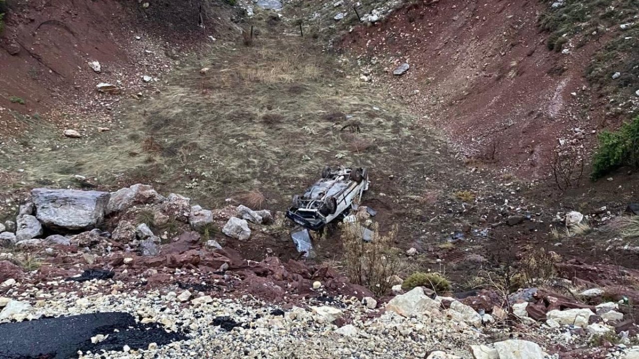 Kahramanmaraş’ta otomobil şarampole uçtu! 5 yaralı