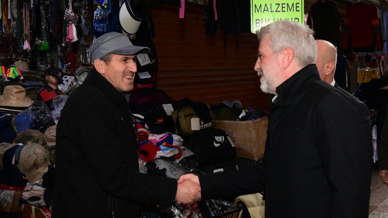 Başkan Görgel, Kapalı Çarşı’da Esnaf ve Vatandaşlarla Bir Araya Geldi!