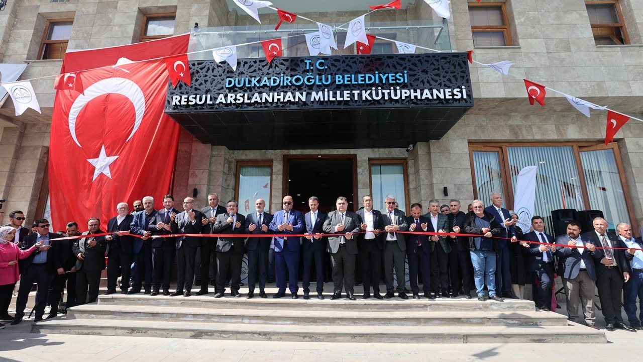 Kahramanmaraş'ta Resul Arslanhan Dulkadiroğlu Millet Kütüphanesi ve Etüt Merkezi hizmete açıldı!