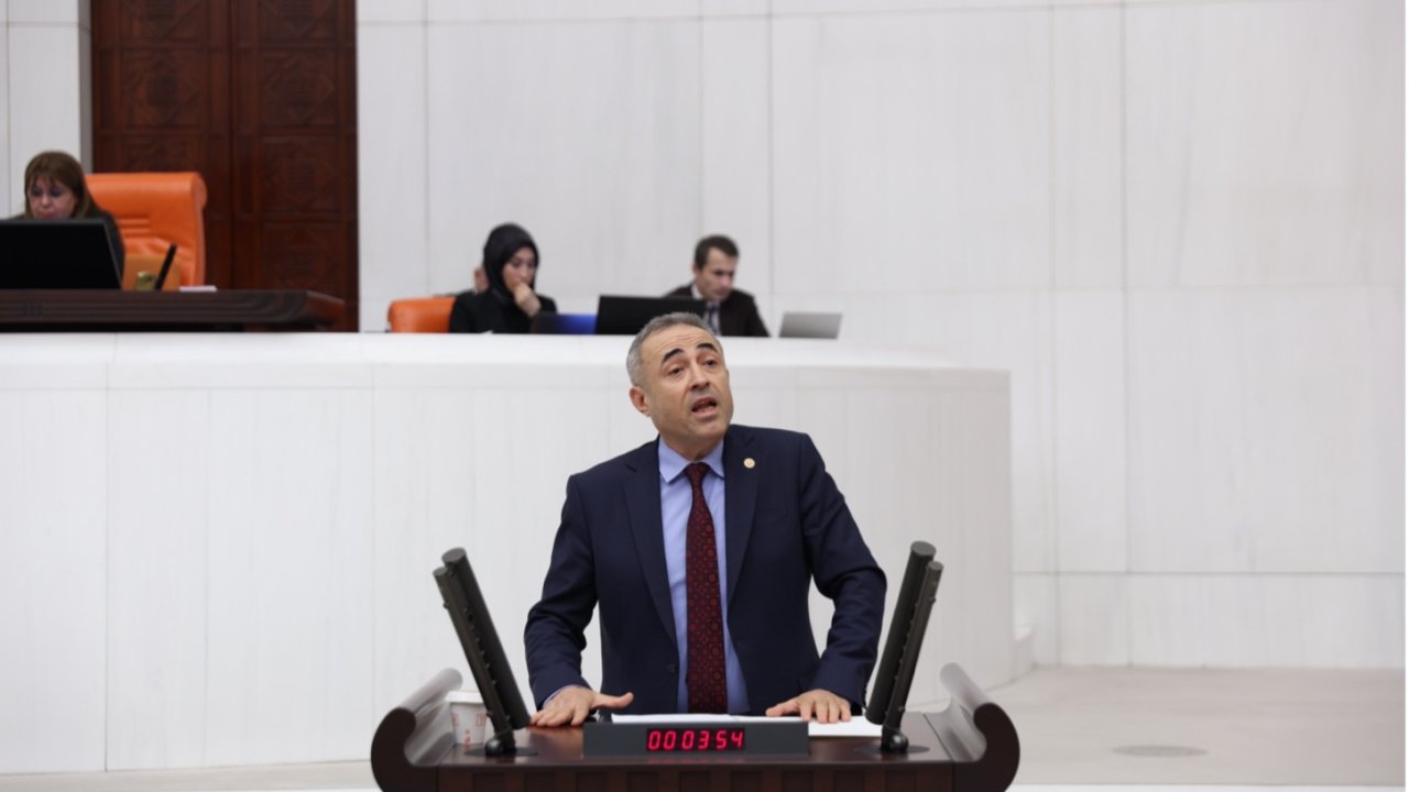 DEVA Partili Karatutlu: “Yıllardır Kahramanmaraş’a uçak indirmeye çalışıyoruz”