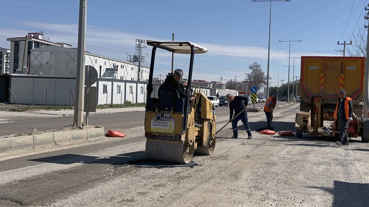 Kahramanmaraş Büyükşehir’den Elbistan Çeçenistan Caddesi’nde Bakım!