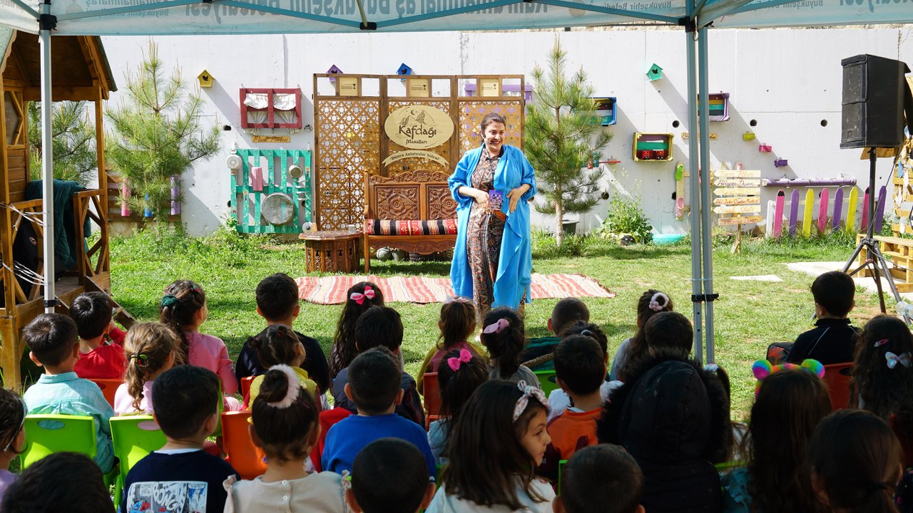 Kahramanmaraş’ta Minikler, Masalların Büyülü Dünyasına Büyükşehir’le adım atıyor!