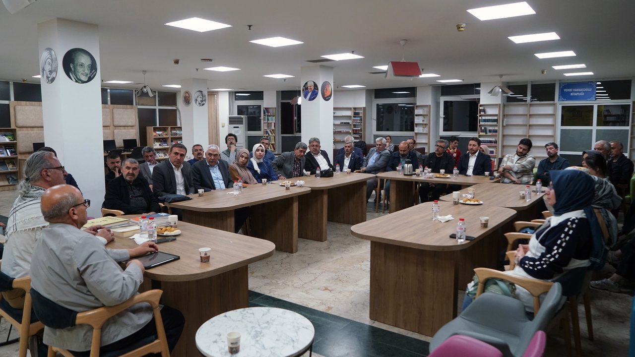 Boz ve Evlice, Şiir ve Edebiyat Günleri’nde Okurlarla Buluştu!