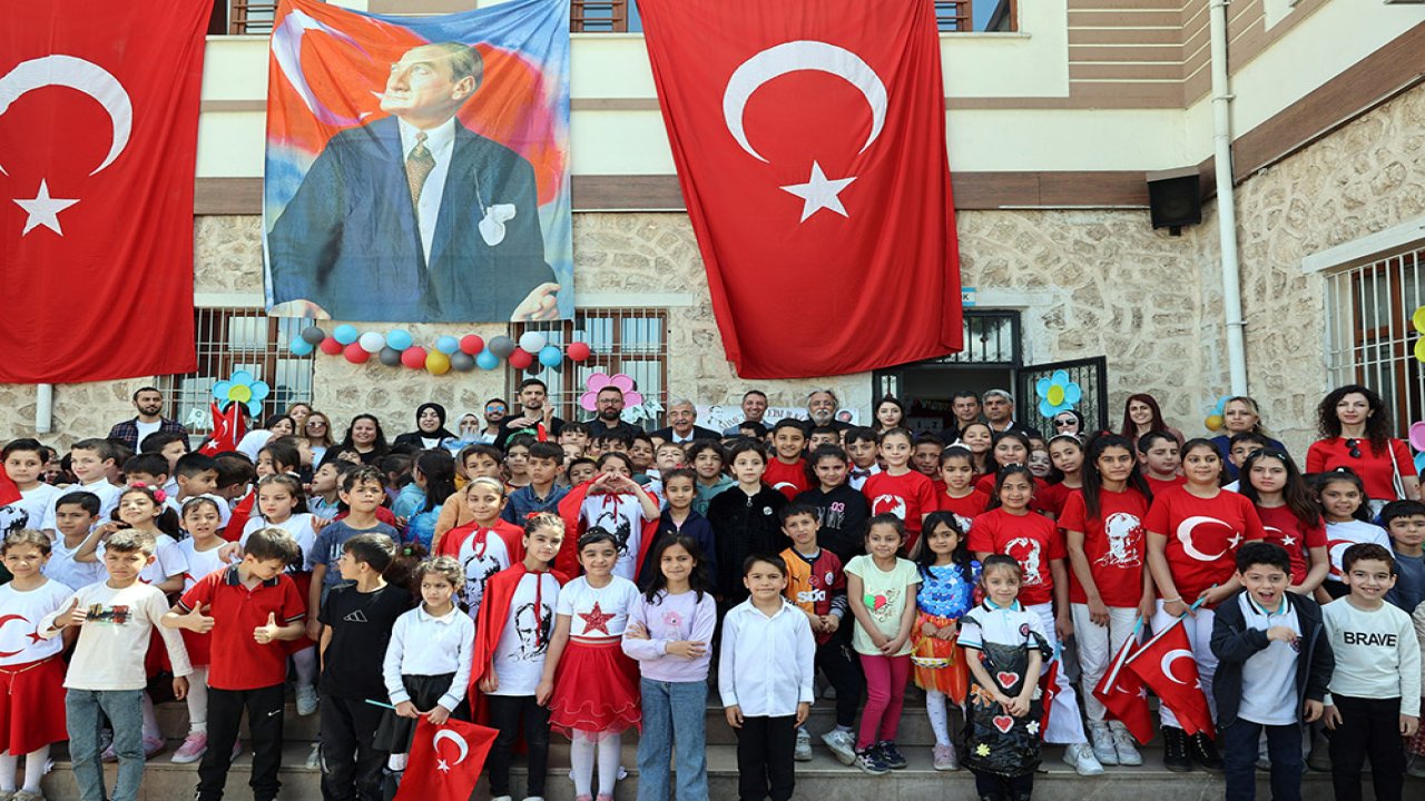Abdulkadir Konukoğlu Mezun Olduğu okulu ziyaret etti!