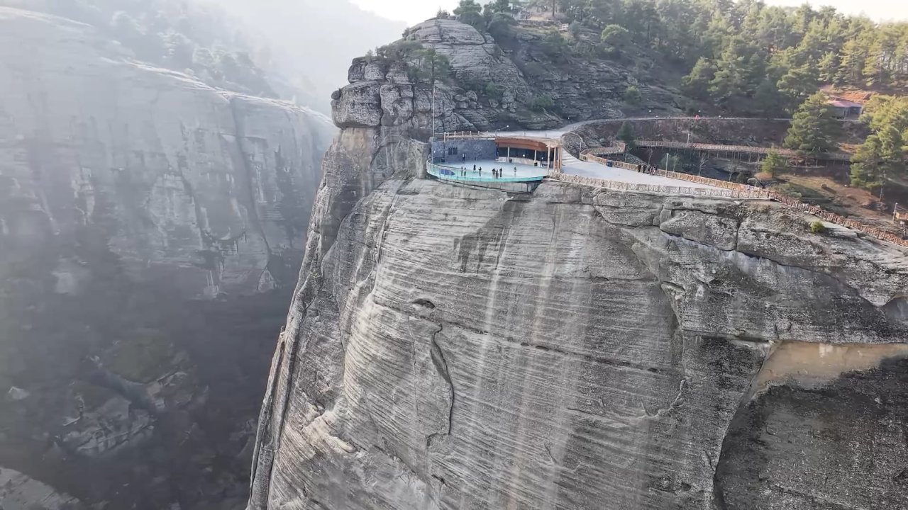 Ali Kayası Cam Teras, Turizmin Yeni Gözdesi Oldu!