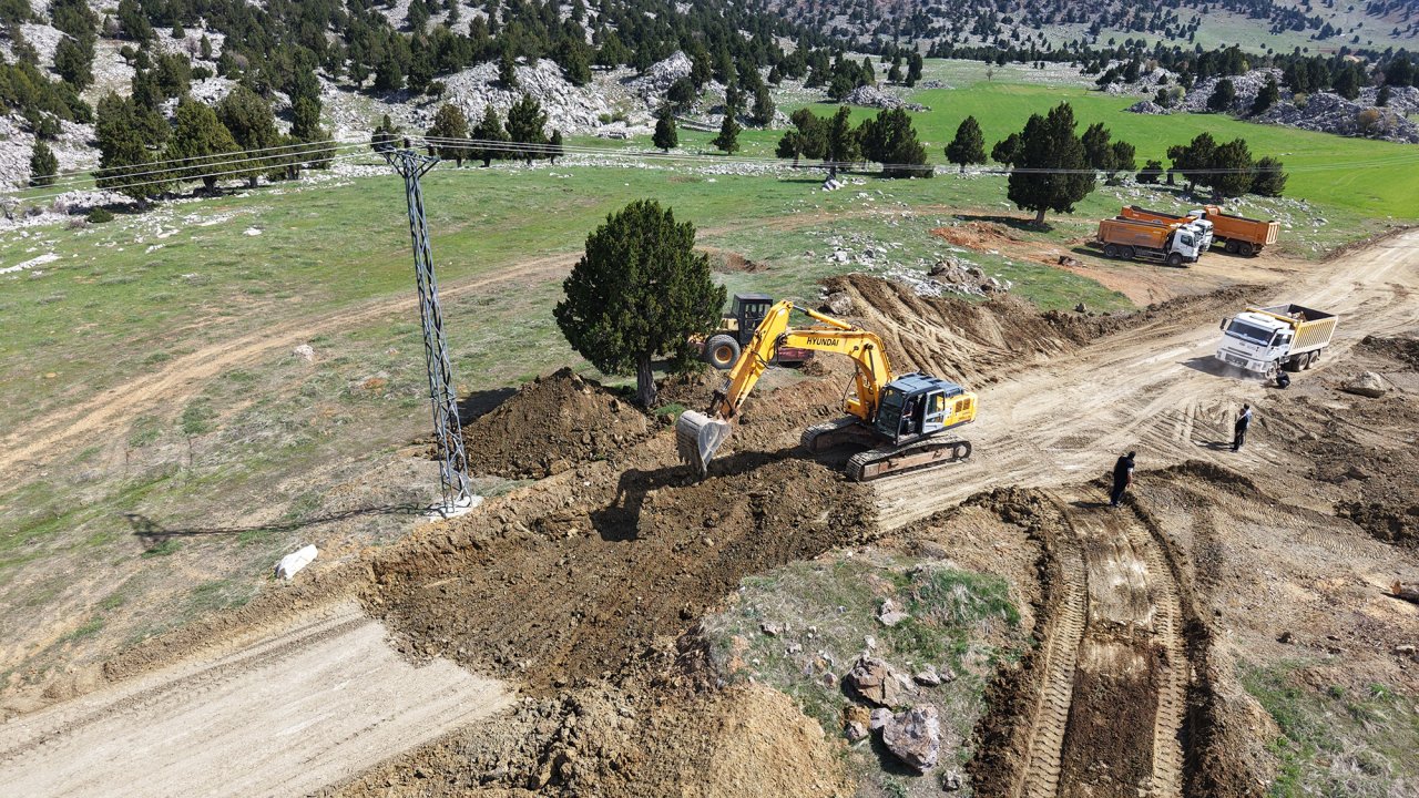 Nurhak’ta Yollar Yenileniyor!
