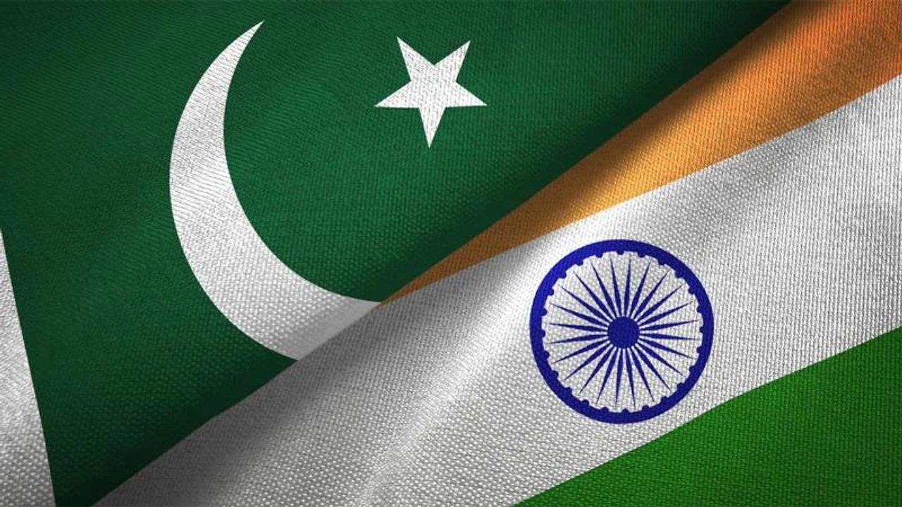 Pakistan ve Hindistan tam ateşkes konusunda anlaştı!