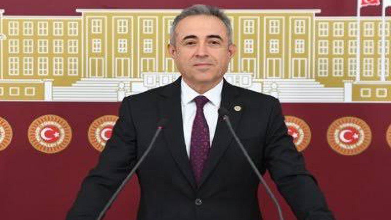 İrfan Karatutlu: “Gençlik, Değişimin Sözde Değil, Fiili Temsilcisidir”