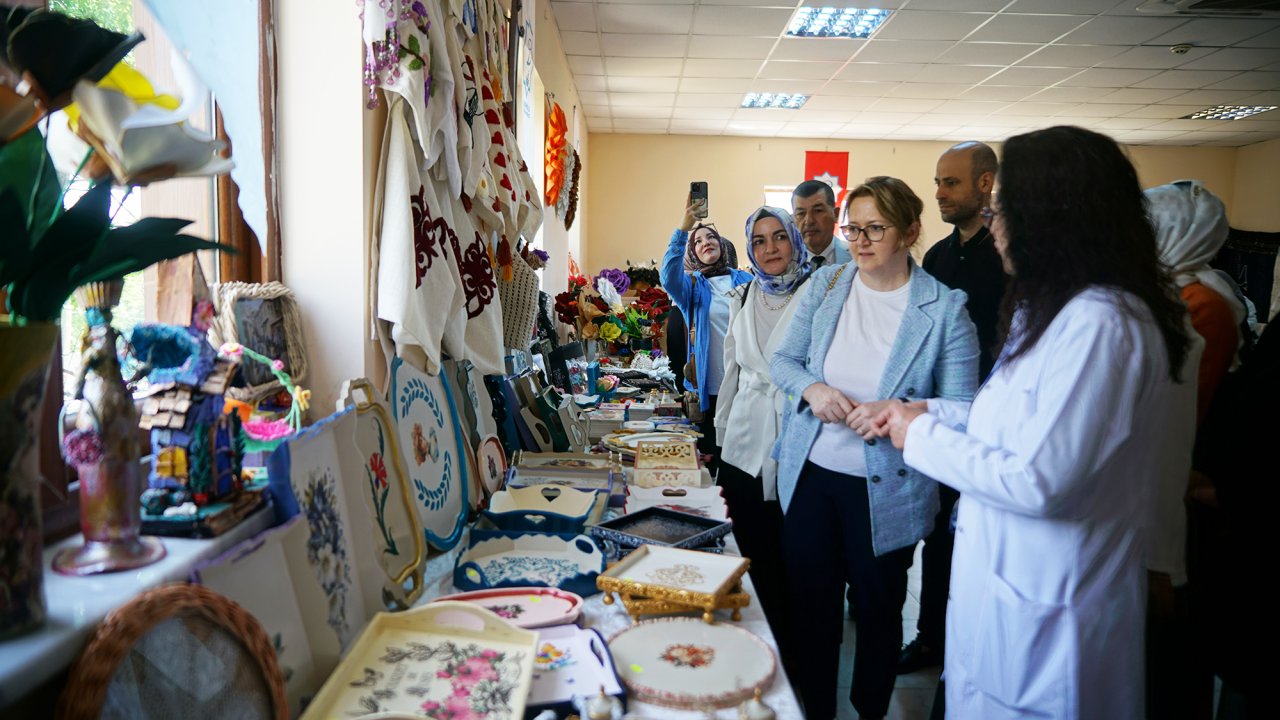 Kahramanmaraş’ta Kadınların El Emeği sergiye çıktı!