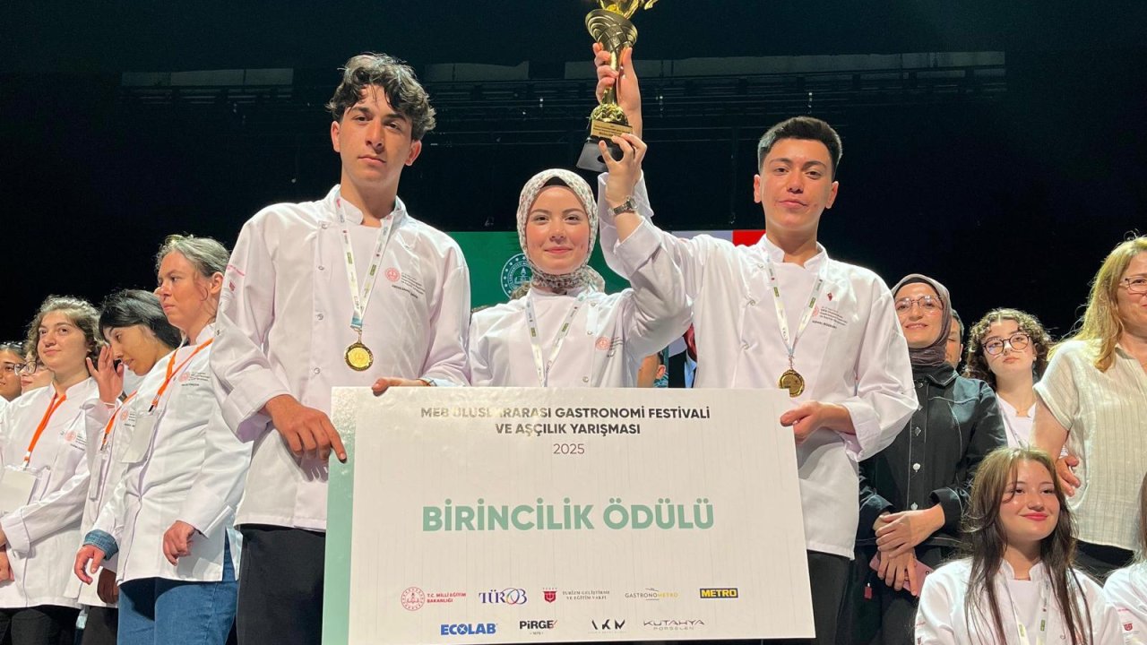 Kahramanmaraşlı öğrenciler Gastronomi Yarışması'nda 1. Oldu!