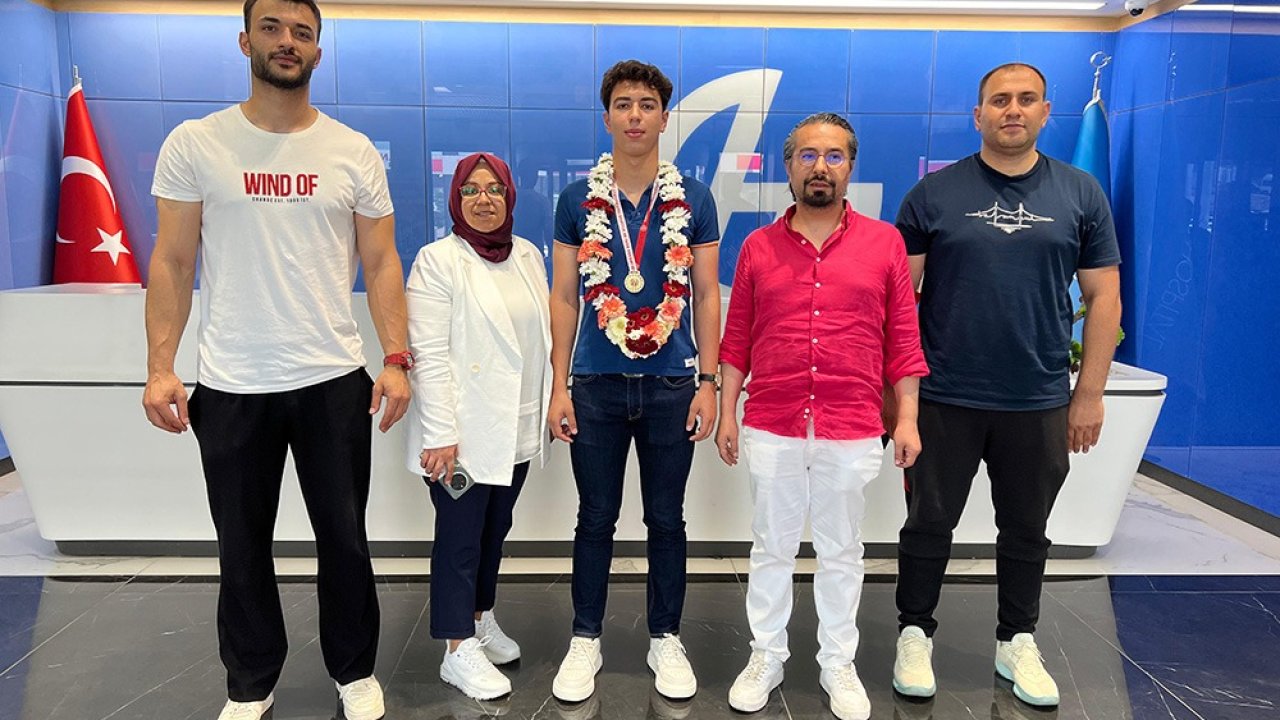 Halil Gürsoy’dan Türkiye Şampiyonuna ödül ve tebrik