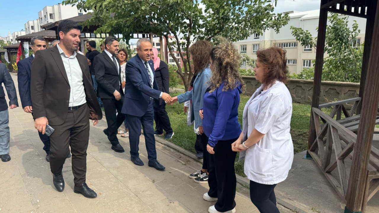 Andırınlılar ve Halk Ozanlarından Huzurevi Sakinlerine Bahar Şenliği!