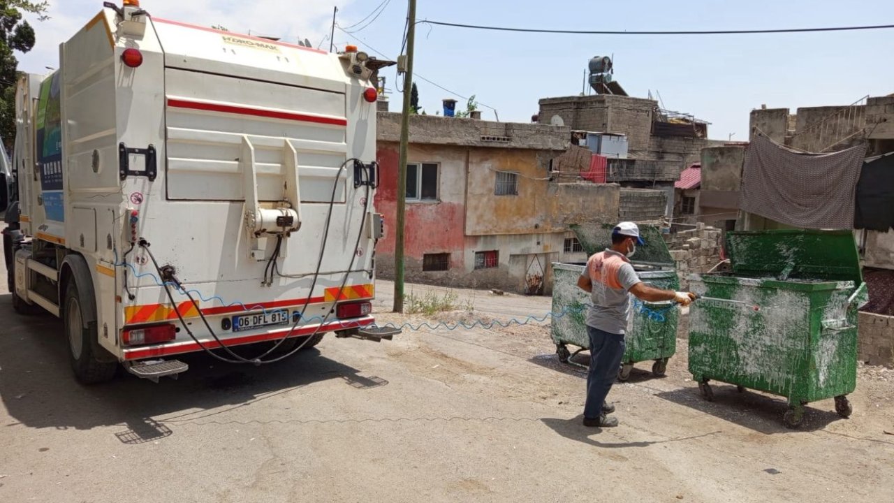 Onikişubat Belediyesi’nden bayramda temizlik harekâtı!
