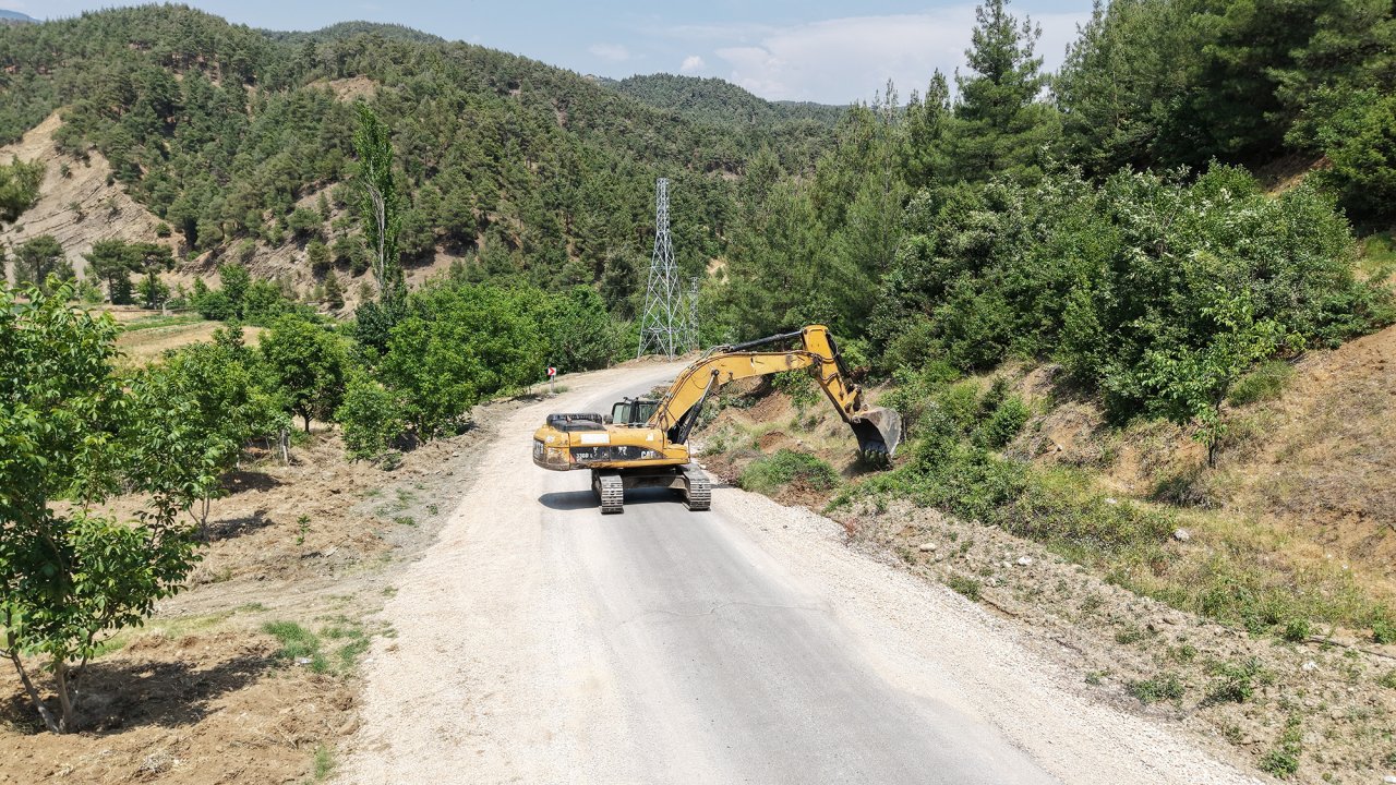 Kahramanmaraş’ta Andırın – Merkez Ulaşımını 20 Kilometre Kısaltacak Yol Tamamlanıyor