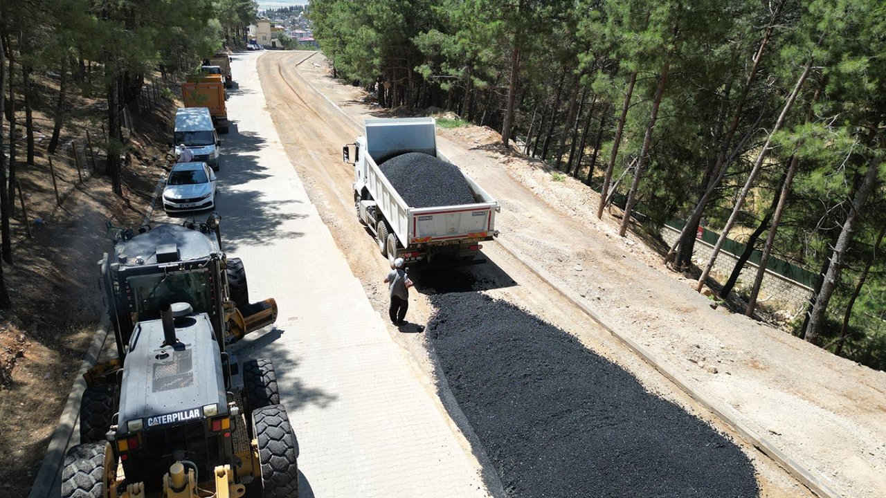 Dulkadiroğlu Belediyesi’nden Pınarbaşı mahallesinde asfalt çalışması!