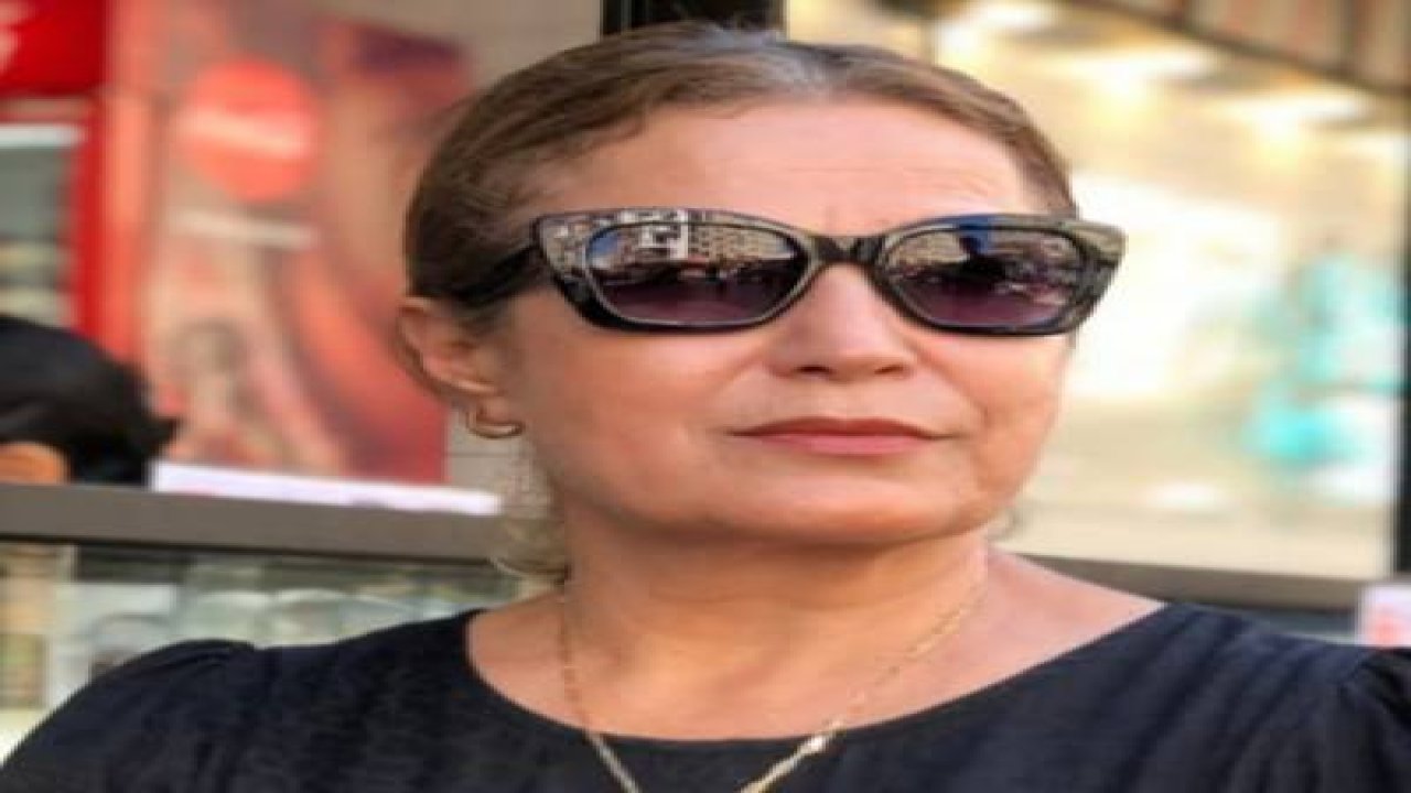 Filler Tepişir Çimenler Ezilir