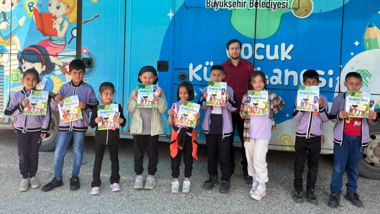 Kırsalda 5 Bin Çocukla Buluştu!