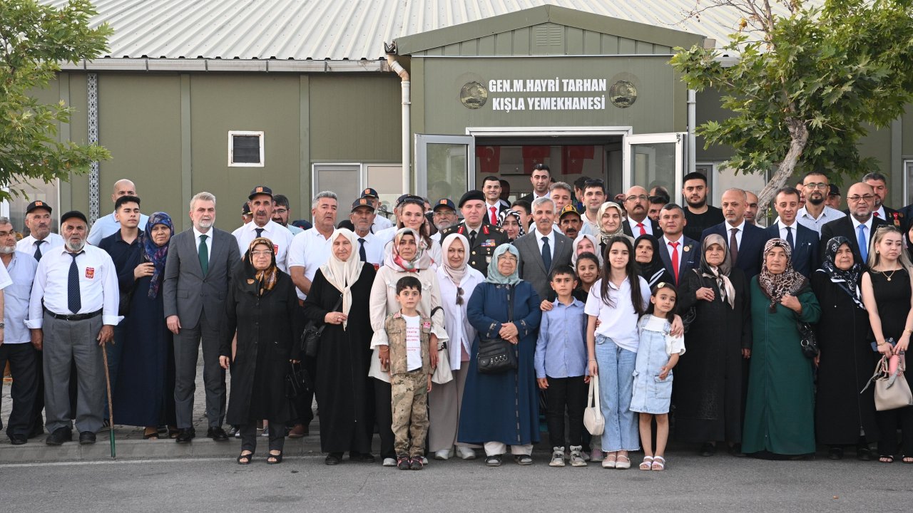 Başkan Fırat Görgel; Kara Kuvvetleri Komutanlığımıza Nice Güçlü ve Şanlı Yıllar Diliyorum!