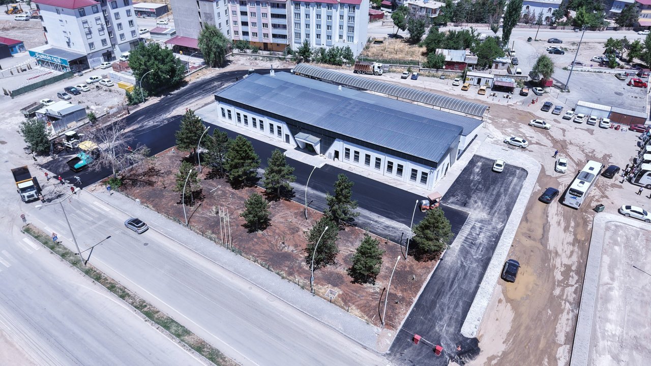 Elbistan Terminali Yeni Görünümüne Kavuşuyor!