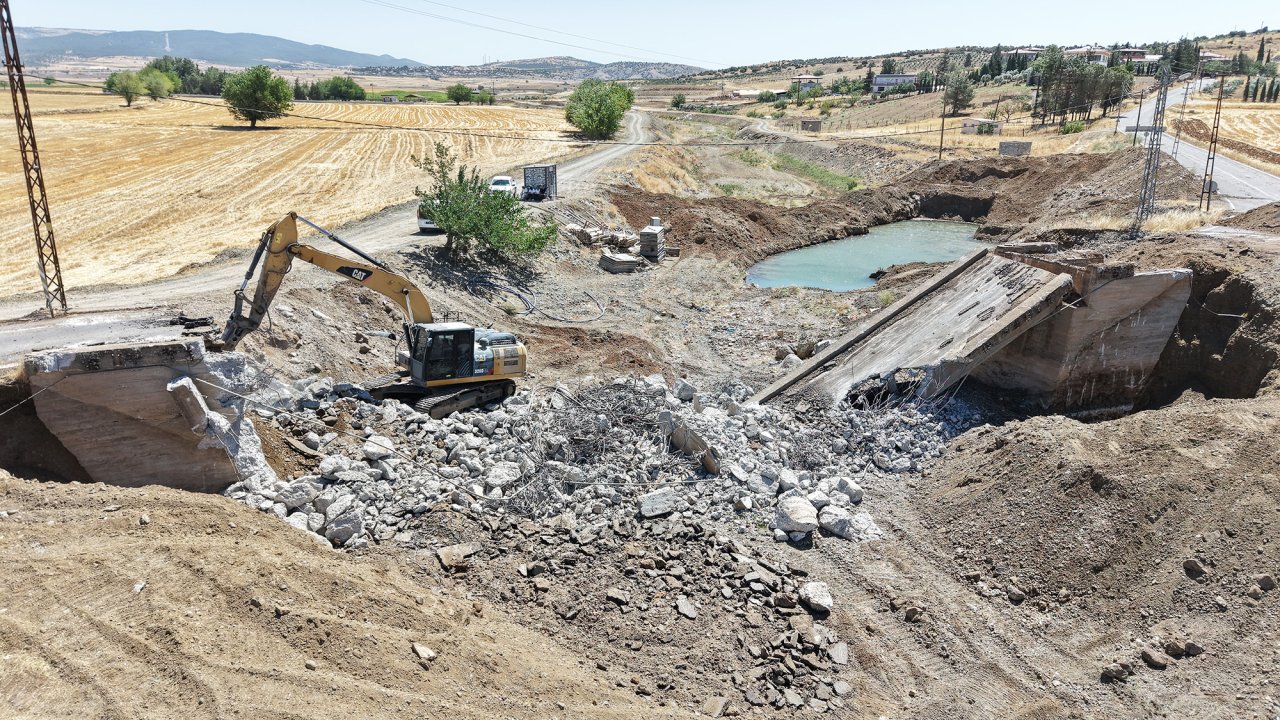 Kahramanmaraş’ta 1979 model köprünün yenisi yapılacak!