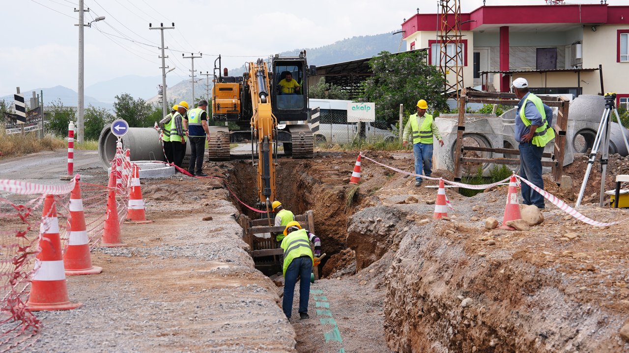Kahramanmaraş’ta Batı Mahallelerinin Yeni Altyapısı Hızla Yükseliyor!