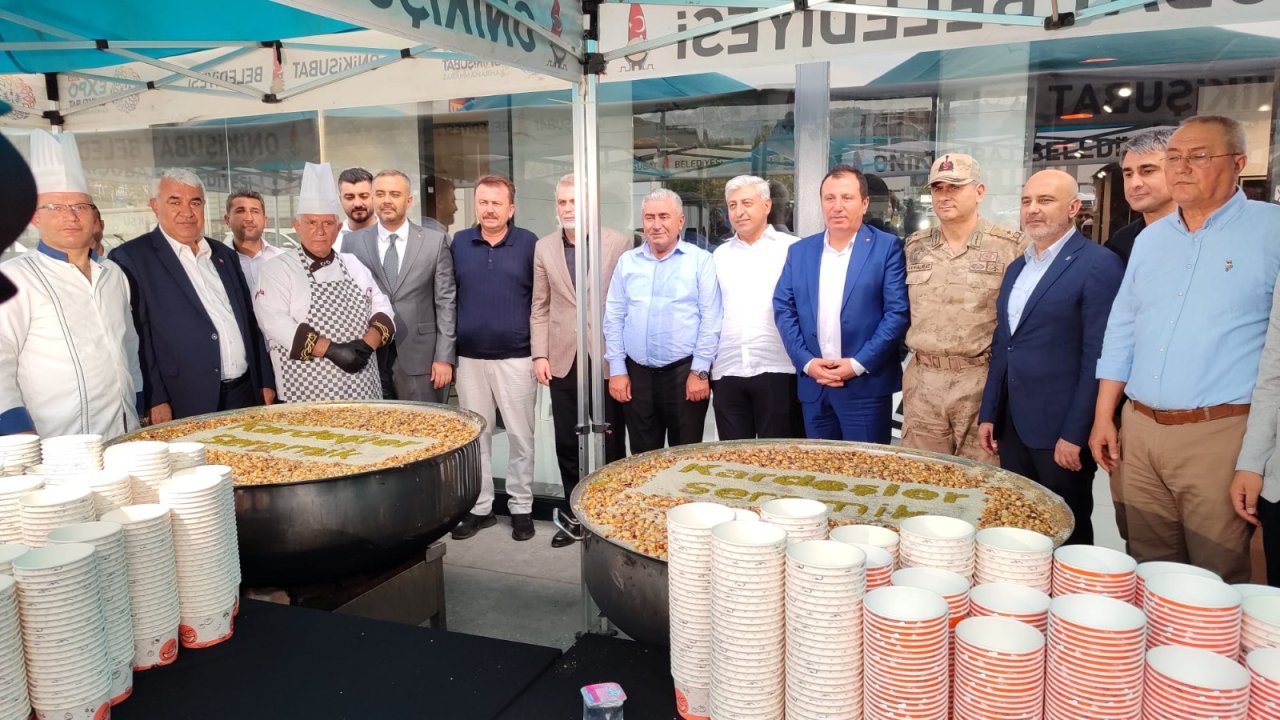 Kardeşler Seramik’ten Aşure Etkinliği!