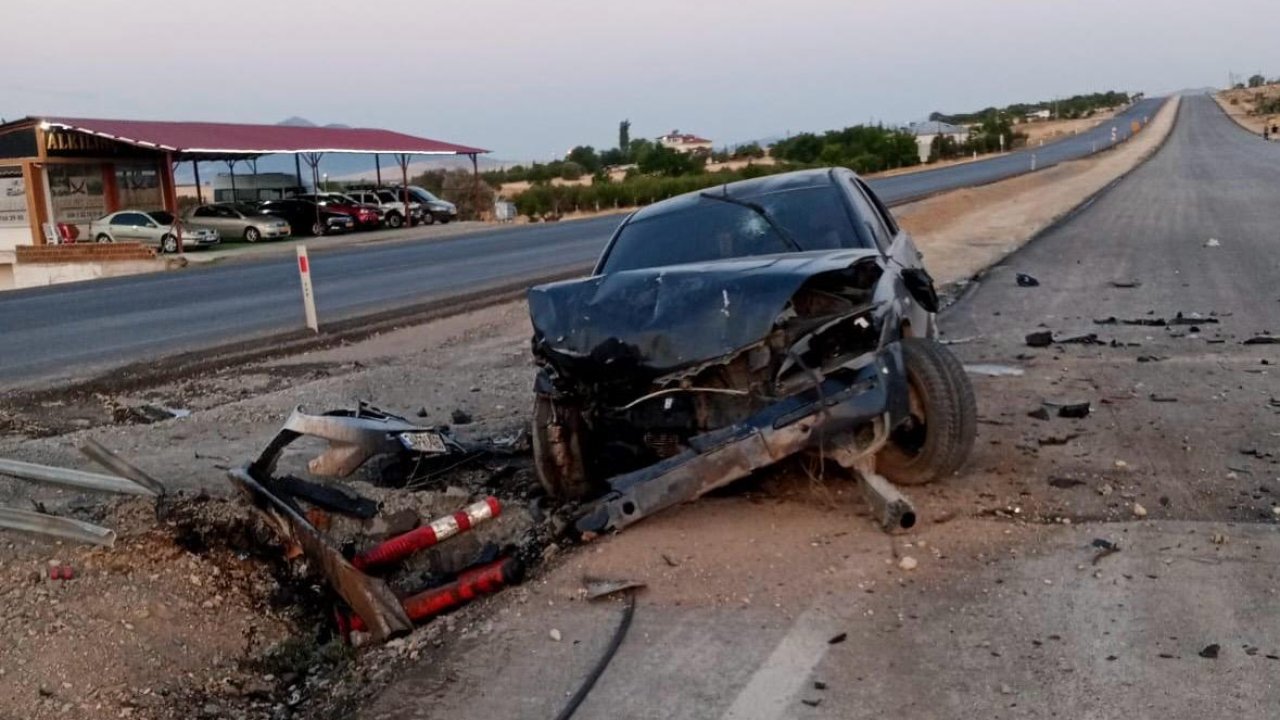 Kahramanmaraş’ta iki otomobil çarpıştı: 4 yaralı