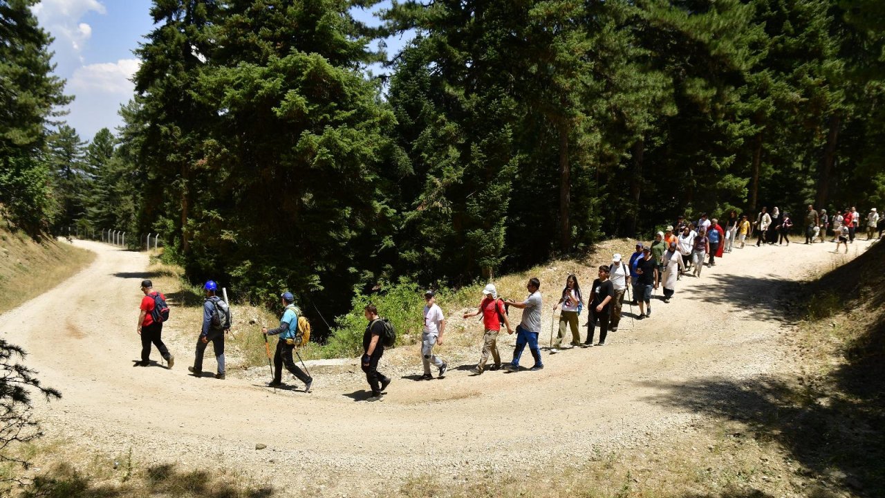 Başkonuş Yaylası’nda 15 Temmuz Şehitlerini Anma Yürüyüşü Gerçekleştirildi!