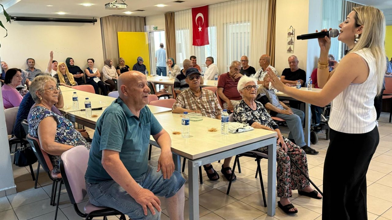 Afşinder Yönetiminden Zeytinburnu Huzurevine Anlamlı Ziyaret!