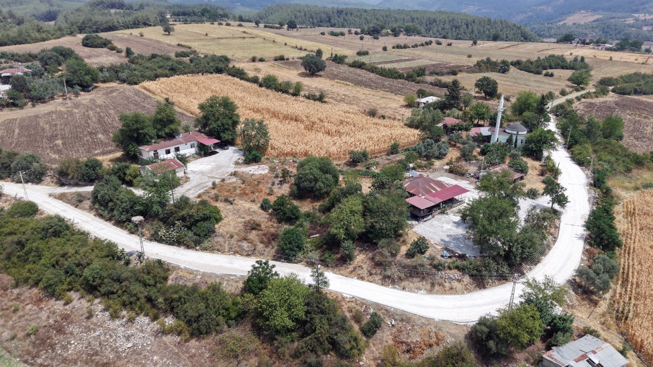 Andırın Kırsalına 10 Bin Metrekare Kilit Parke döşendi!