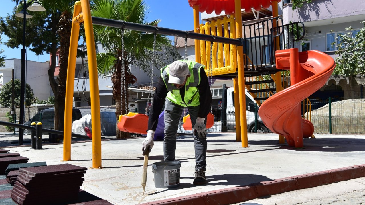 Dulkadiroğlu Belediyesi’nden çocuklara güvenli oyun alanları!