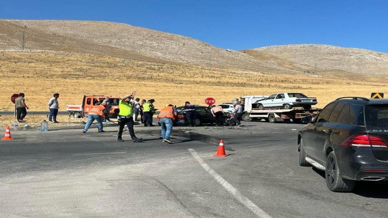 Afşin’de zincirleme kaza! 1 Ölü, 8 Yaralı